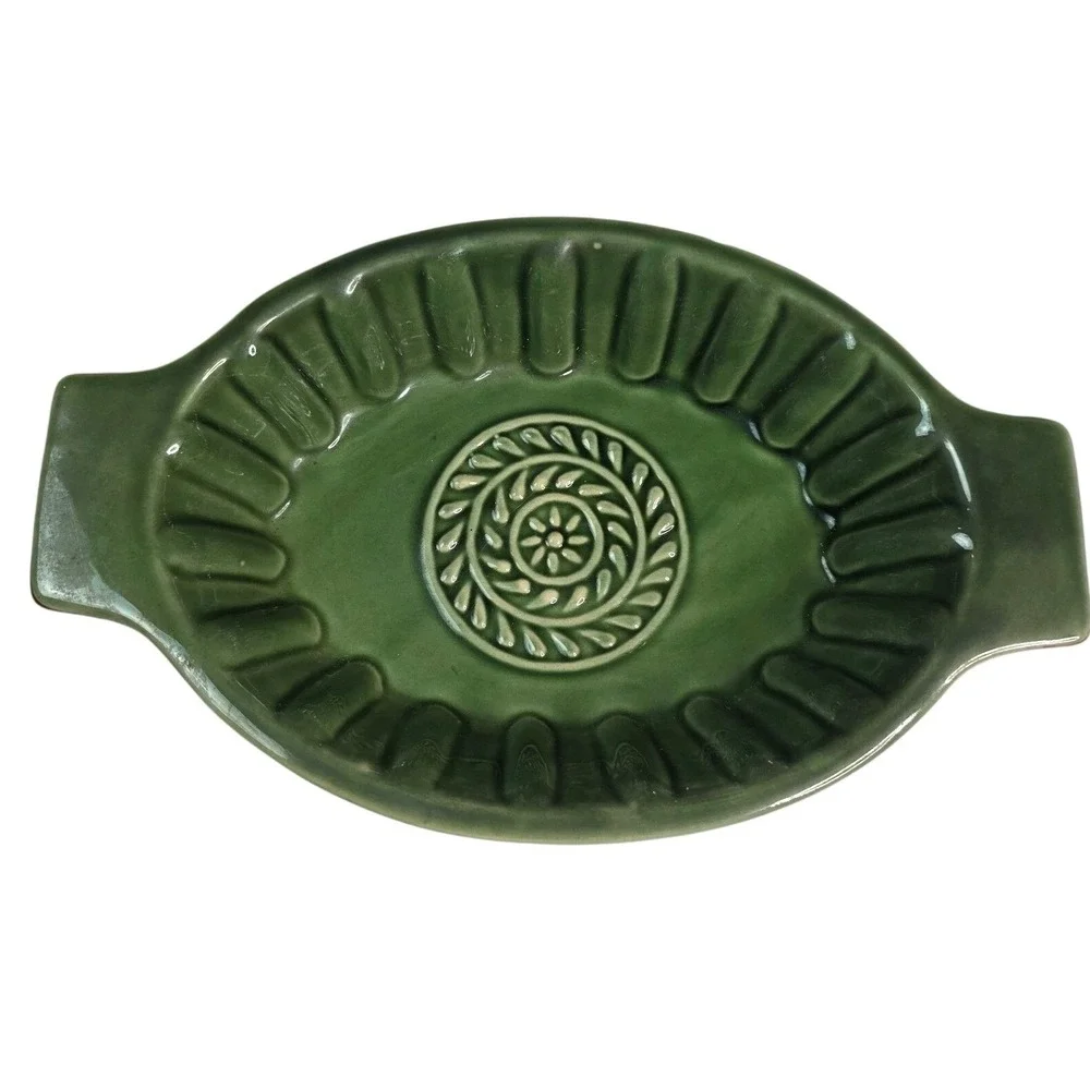 Savinio Designs Green Stoneware Oval Baking Medallion Casserole Pan 10.5in S4